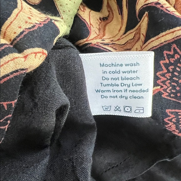 NWOT Roller Rabbit Taos Pamela Dress in Black. Size M - Picture 9 of 9